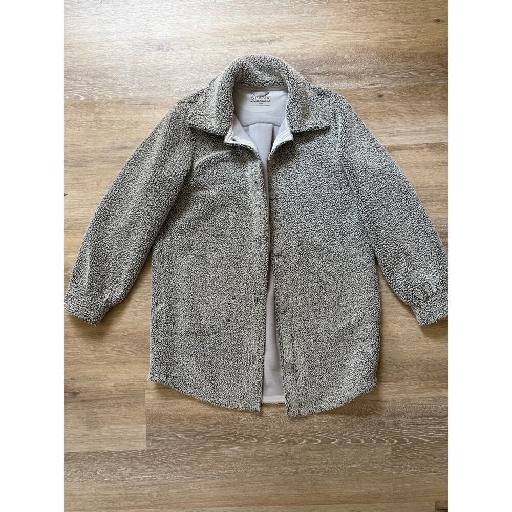 Spanx Luxe Fleece Shirt Jacket in gray - Picture 3 of 7